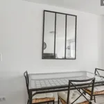 Rent 2 bedroom apartment of 39 m² in Paris