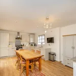 Rent 4 bedroom apartment in East Midlands