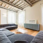 Rent 5 bedroom apartment of 200 m² in Firenze