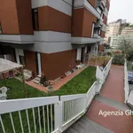 Affitto 1 camera appartamento di 91 m² in Genova