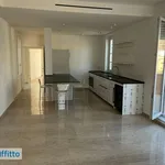 Rent 6 bedroom apartment of 282 m² in Rome