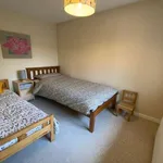 Rent 4 bedroom flat in South West England