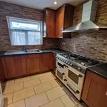 Rent 4 bedroom flat in East Of England