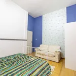 Rent a room in lisbon