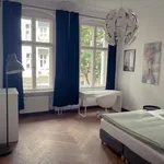 Rent 3 bedroom apartment of 1076 m² in Berlin