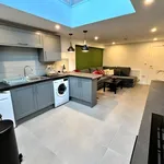 Rent 5 bedroom house in West Midlands