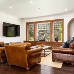 Rent 5 bedroom house of 543 m² in Westchester