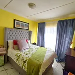 Rent 1 bedroom apartment in Randburg