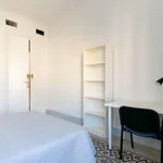 Rent 7 bedroom apartment in Granada