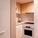 Rent 3 bedroom apartment of 39 m² in Lisboa