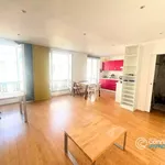 Appartement de 47 m² avec 2 chambre(s) en location à paris