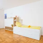 Pronajměte si 1 ložnic/e byt o rozloze 34 m² v prague