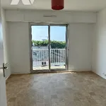 Rent 3 bedroom apartment of 88 m² in LORIENT