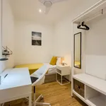 Rent 5 bedroom apartment in Barcelona