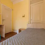 Rent a room in lisbon