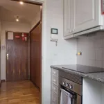 Rent 1 bedroom apartment of 60 m² in porto