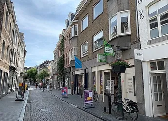 Huur 1 slaapkamer appartement van 56 m² in Maastricht