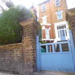 Rent 2 bedroom flat in London