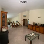 Rent 5 bedroom apartment of 180 m² in Manziana