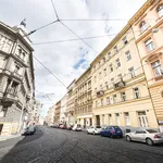 Pronajměte si 2 ložnic/e byt o rozloze 89 m² v Prague