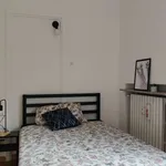 Rent a room in milan