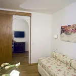 Rent 2 bedroom apartment in Rome