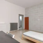 Rent a room in milan