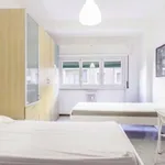 Rent a room in milan