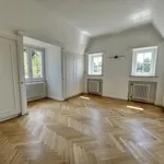 Maison de 332 m² avec 5 chambre(s) en location à Ukkel