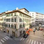 Affitto 3 camera appartamento di 80 m² in Firenze