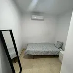 Rent 4 bedroom apartment in Valencia