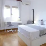 Rent 7 bedroom apartment in Barcelona