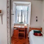 Rent a room in lisbon