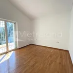 Ενοικίαση 4 υπνοδωμάτιο σπίτι από 250 m² σε M unicipal Unit of Makrakomi