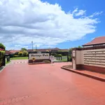 Rent 3 bedroom house in  Benowa QLD 4217                        