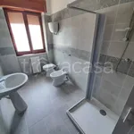 Affitto 4 camera appartamento di 140 m² in Lamezia Terme