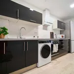 Rent a room of 156 m² in Valencia