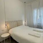 Rent 1 bedroom apartment of 50 m² in milan