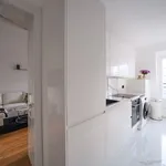 Rent 4 bedroom apartment of 52 m² in Paris