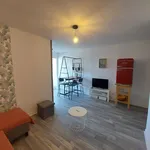 Appartement de 28 m² avec 2 chambre(s) en location à SETET