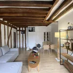 Appartement de 474 m² avec 1 chambre(s) en location à Paris