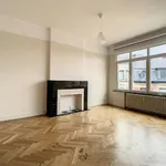 Appartement de 90 m² avec 2 chambre(s) en location à Namur