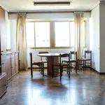 Rent a room of 110 m² in valencia