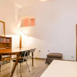 Rent a room in lisbon