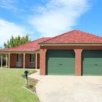 House for rent in 

21 Palm Drive, East Albury