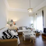 Rent a room of 180 m² in valencia