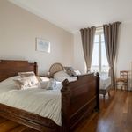 Rent 2 bedroom apartment of 1044 m² in Lyon