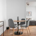 Rent 1 bedroom apartment of 549 m² in Paris