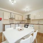 Rent 6 bedroom house in Leeds