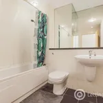 Rent 2 bedroom flat in Glasgow